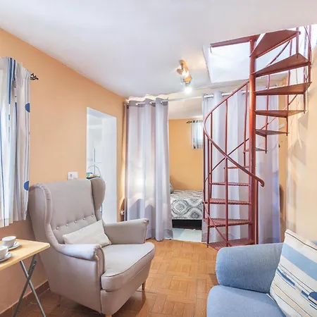 فيلة Casa Bonecas *