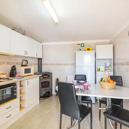 فيلة Casa Bonecas